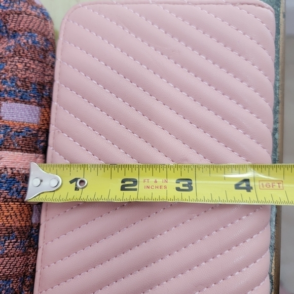 Universal Thread Cosmetic Bag and Pink Quilted Wallet Lot - Picture 10 of 10